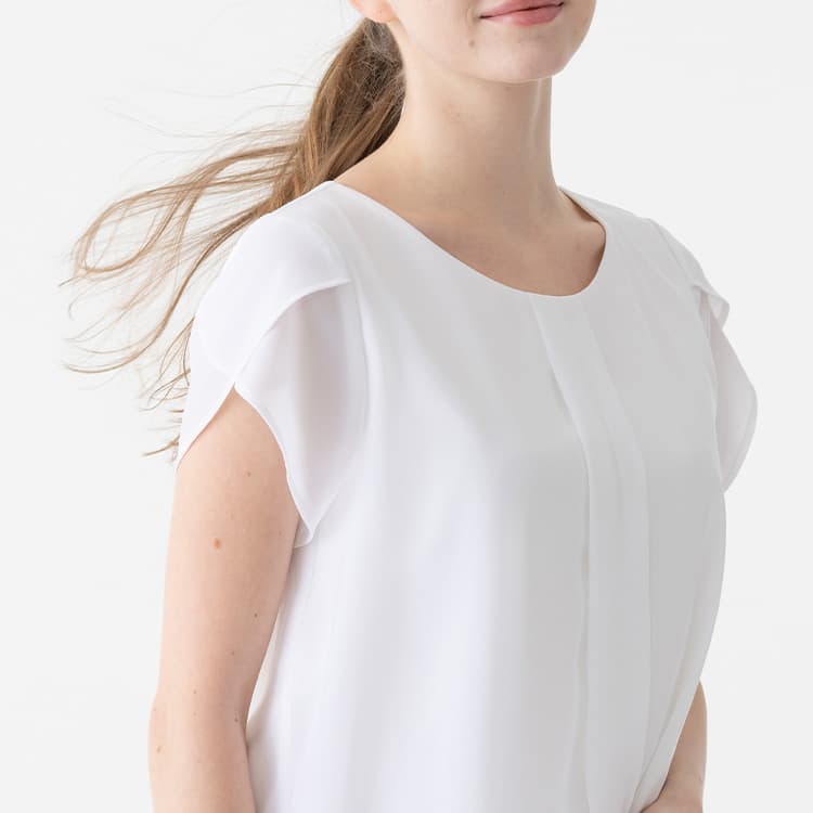 Delicate Tulip Sleeves