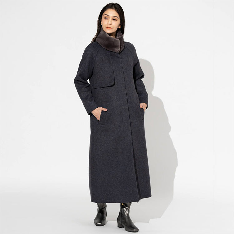 A long silhouette that goes well with long dresses