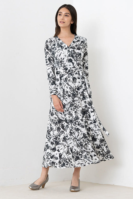 Long Length: Gray Nuance Flower Long Cache-Coeur Ribbon Dress