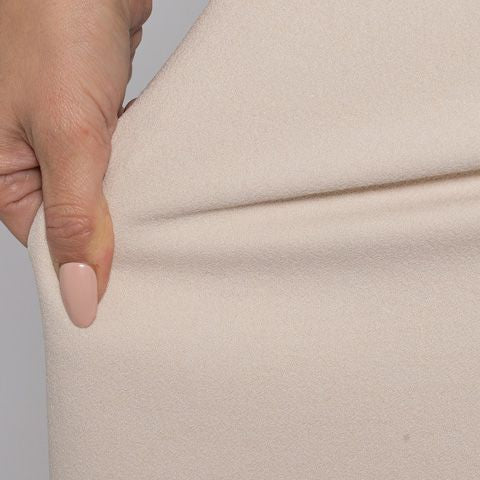 High-quality surface texture, just like crepe wool
