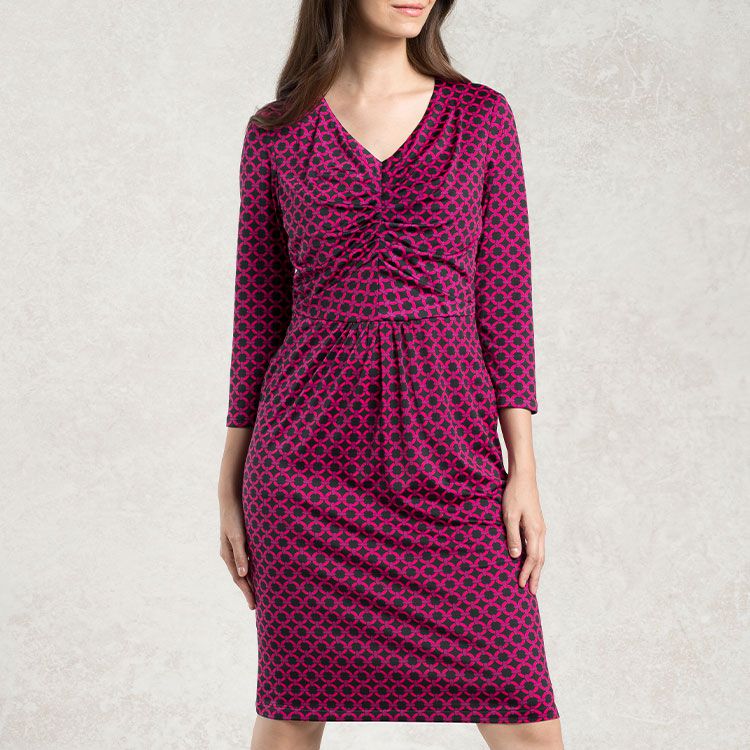 The perfect silhouette for business occasions