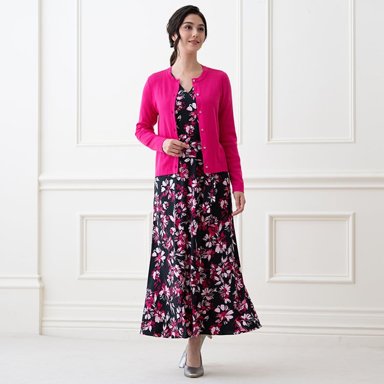 Add a pink cardigan in the same color as the flowers