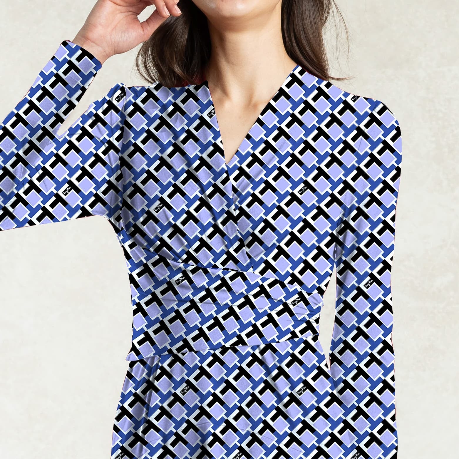 The wrap top and A-line design create a super feminine impression.