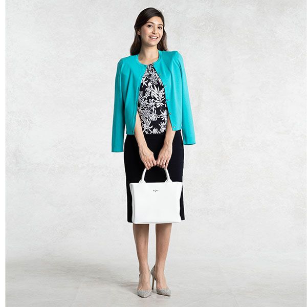 Versatile top