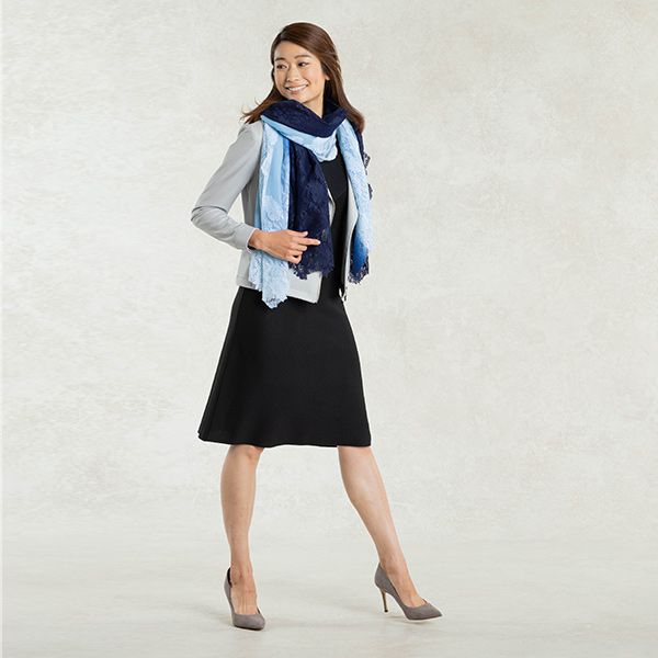 Cool style to match a chic dress