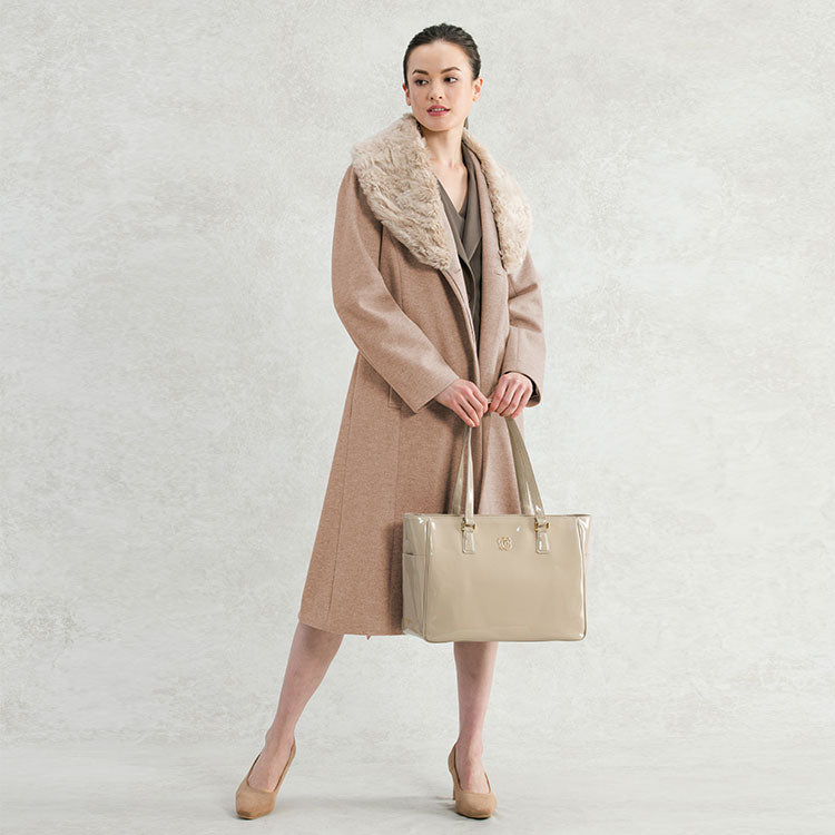 Earth colors create a gentle impression