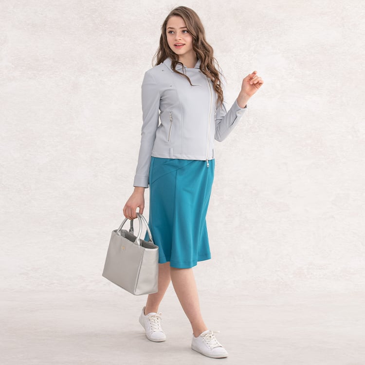 Add a rider jacket for a neat and casual look
