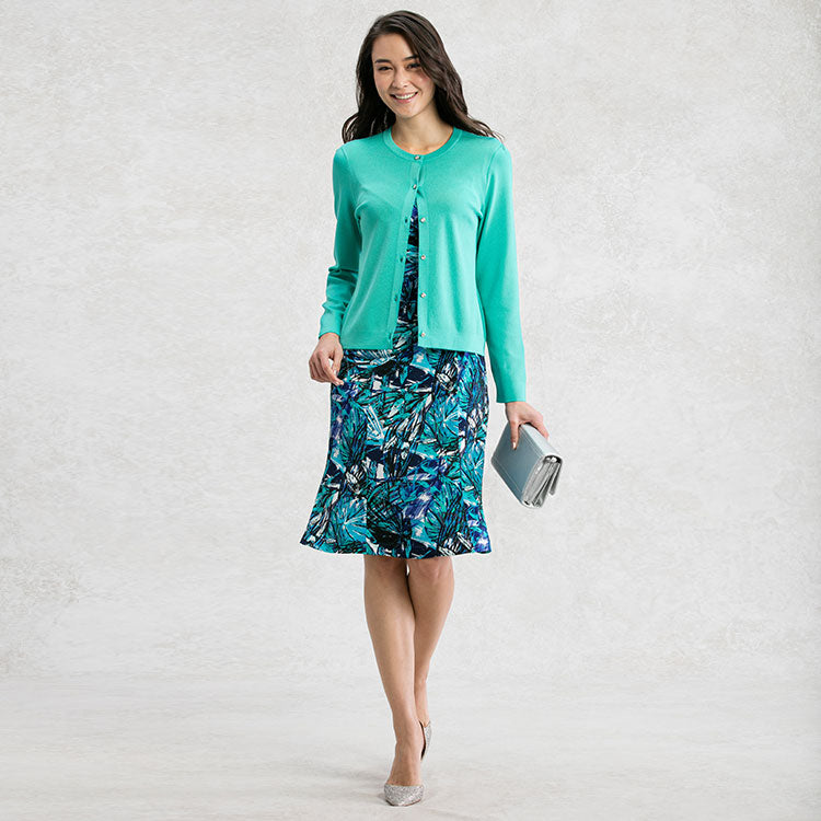 Pair with a complementing colored print