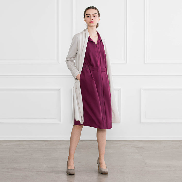 A lightweight and comfortable long cardigan for a casual look