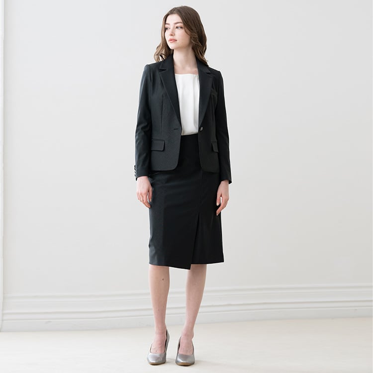 LUXE SUIT LOOK