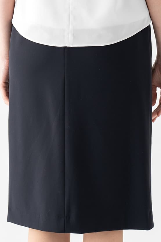 All-Season Material: Smart Stretch Front Vent Skirt