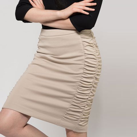 Three-dimensional pattern that creates a glamorous body