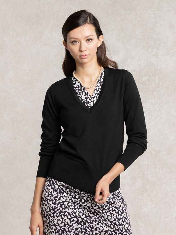 Washable Knit: Black V-Neck Knit Pullover