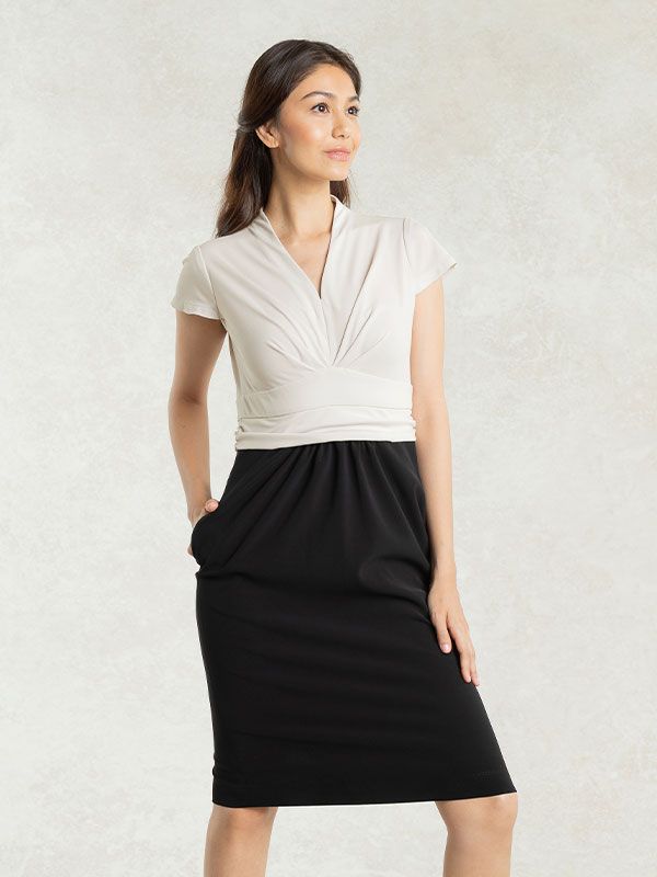 All-Season Material: Ice Gray X Black Docking Shell Dress