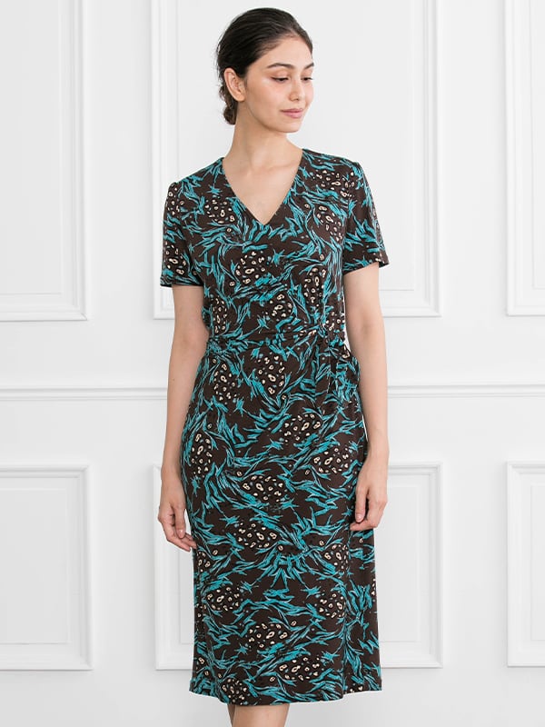 Chocolate Mint Leaf V-Neck Daily Dress